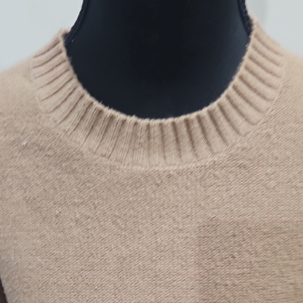 Banana Republic Women's Tan Crew Neck Sweater - Picture 3 of 7